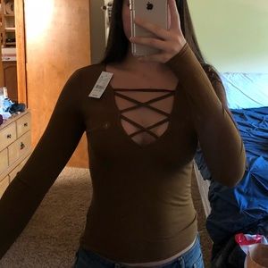 NWT Pacsun Me to We lace up top